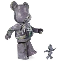 400% + 100% Bearbrick Benjamin Grant - Overview Tokyo