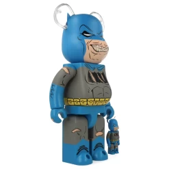 400% + 100% Bearbrick Batman - TDKR : The Dark Knight Triumphant -Plus gros. Mieux. Magasin de jouets. 400tdktriumph23