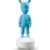 The Little Guest Bleu - Jaime Hayon 1 The Little Guest Bleu - Jaime Hayon -Plus gros. Mieux. Magasin de jouets. 40492