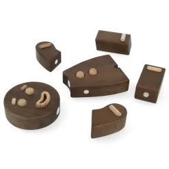 Gingerbread Man Smoke Stained Oak -Plus gros. Mieux. Magasin de jouets. 52842