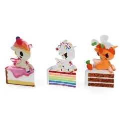 Delicious Unicorno - Tokidoki -Plus gros. Mieux. Magasin de jouets. DELICIOUSUNICORNO3