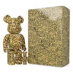 400% + 100% Bearbrick Amplifier -Plus gros. Mieux. Magasin de jouets. bearbrick400amplifier21