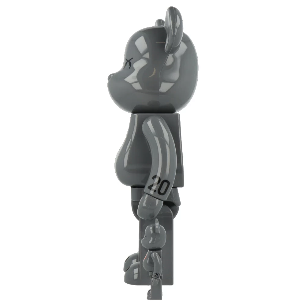 400% + 100% Bearbrick X Roarguns 20th Anniversary 7 400% + 100% Bearbrick X Roarguns 20th Anniversary – Image 5